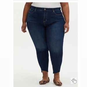 Torrid size 30R skinny jeans